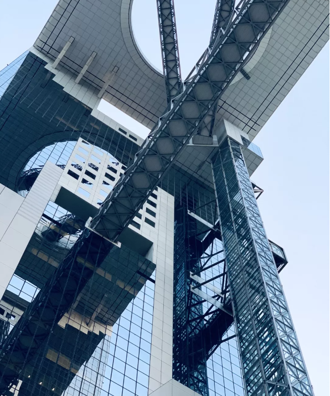 梅天藍天大廈